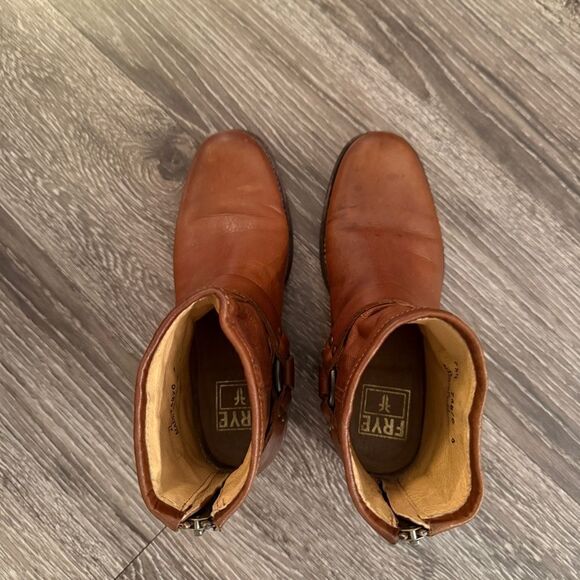 Frye ‘Phillip’ Harness Short - Picture 9 of 10